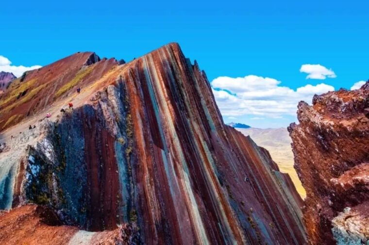 from-cusco-colored-mountains-pallay-punchu-full-day-tour