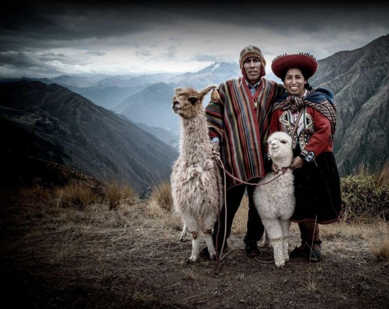 from-cusco-llama-trekking