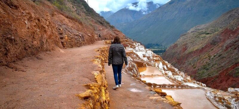 from-cusco-maras-salt-mines-and-moray-ruins-guided-tour