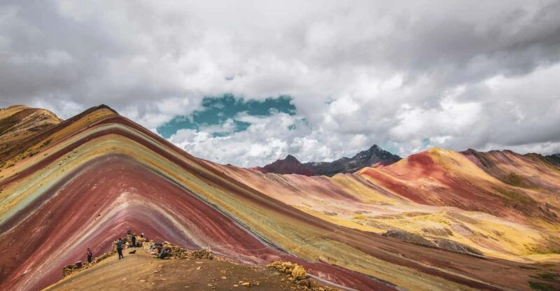 from-cusco-rainbow-mountain-full-day-trek-with-meals