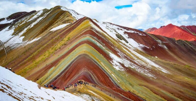 from-cusco-rainbow-mountain-full-day-trekking
