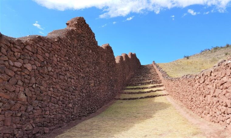 from-cusco-tipon-pikillacta-andahuaylillas-private-tour