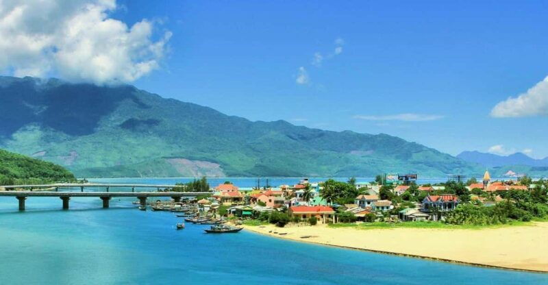 from-da-nang-discover-hue-city