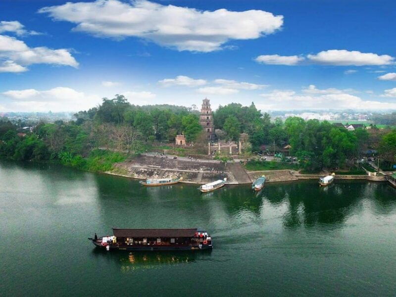 from-da-nang-discover-hue-city