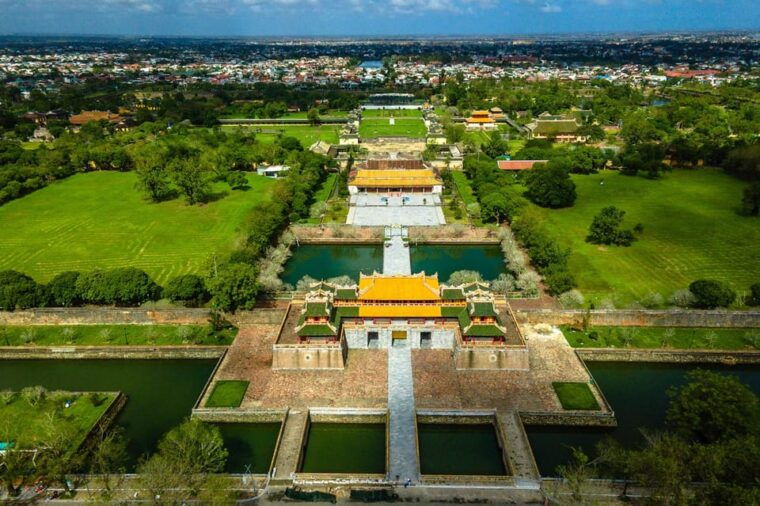 from-da-nang-discover-hue-city
