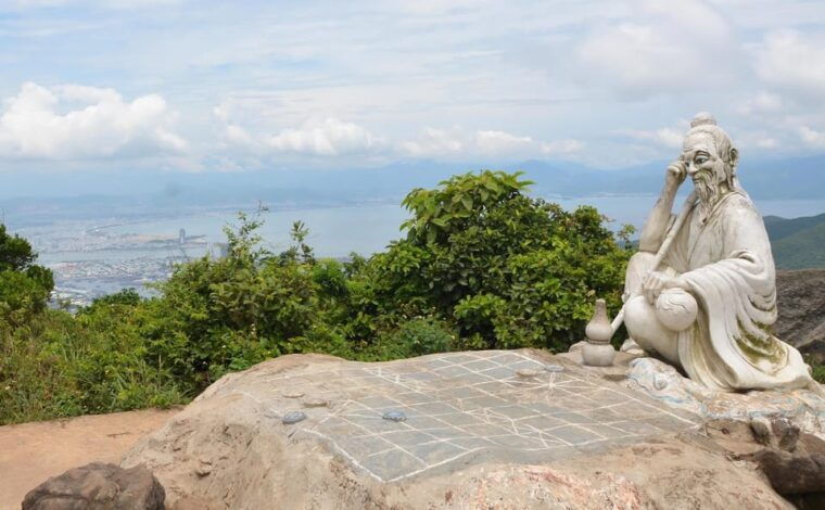 from-da-nang-hoi-an-discover-son-tra-peninsula-by-jeep