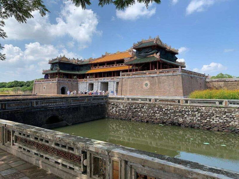 from-da-nang-hoi-an-hai-van-pass-hue-imperial-city-deluxe