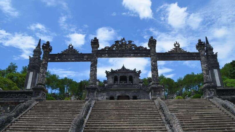 from-da-nang-hue-city-explore-full-day-tour-with-lunch