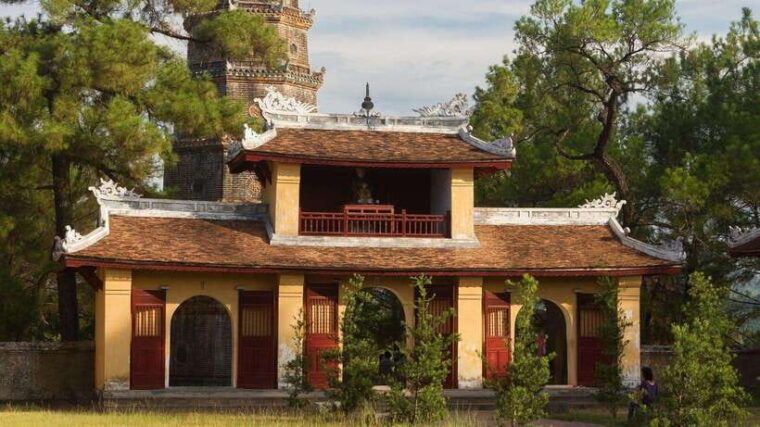 from-da-nang-hue-city-explore-full-day-tour-with-lunch