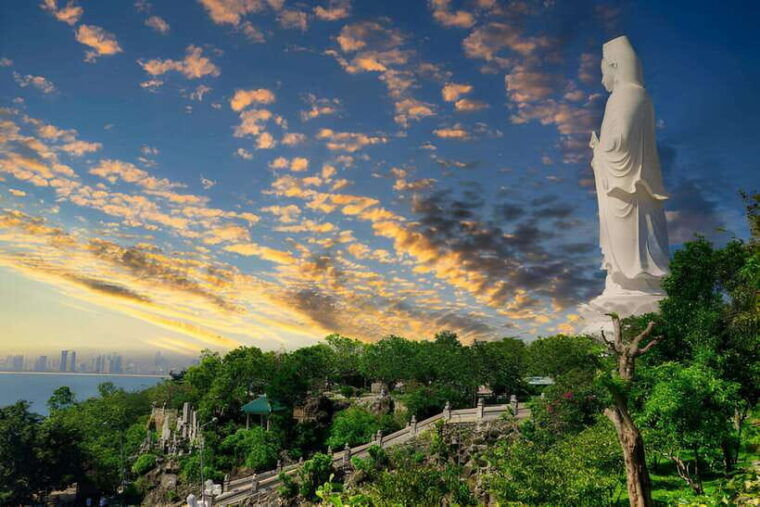 from-da-nang-linh-ung-pagoda-marble-mountain-hoi-an-ancient