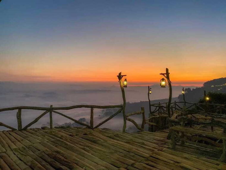 from-dalat-sunrise-tour-hike-over-misty-valley