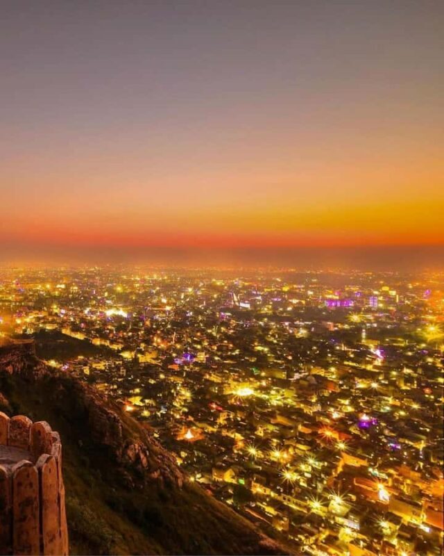 From Delhi: 5-Day Golden Triangle Tour with Car+Pickup+Guide - The Benefits of a Fully Guided Private Tour