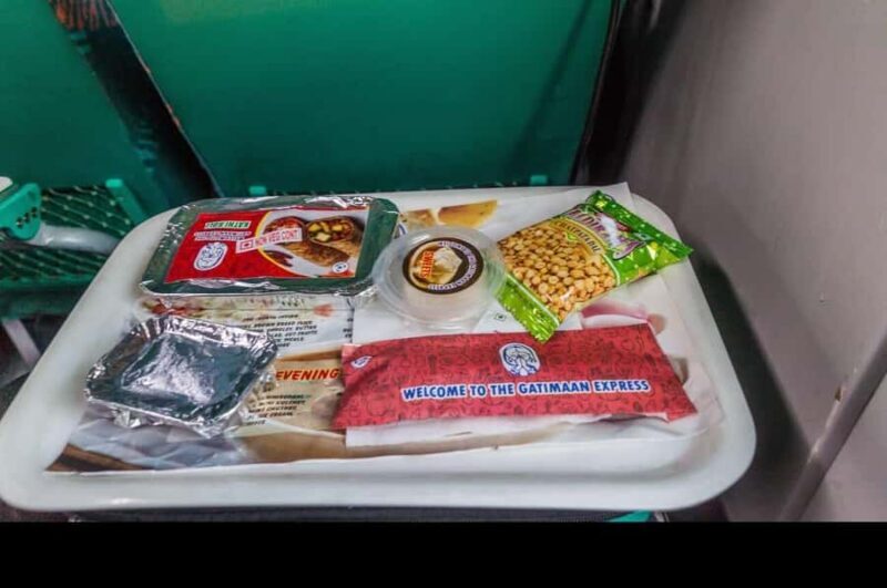 From Delhi/Agra: Confirmed Express Train Ticket Delhi - Agra - Key Points