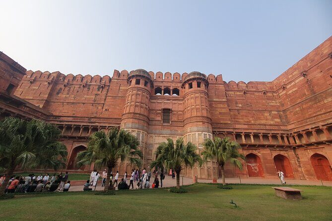 From Delhi: Deluxe Taj Mahal Agra Tour with Luxury cars. - Exploring Agra Fort