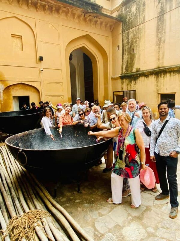 From Delhi : Jaipur Day Tour By Superfast Train - Key Points