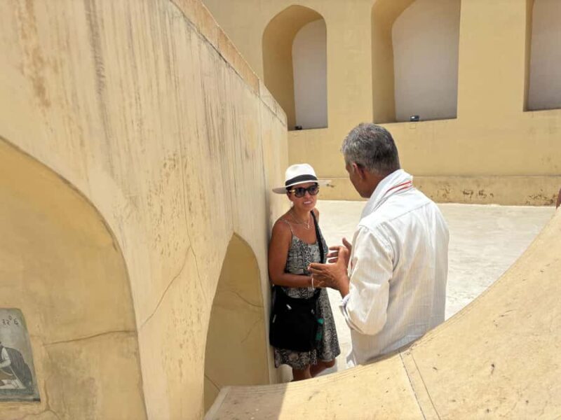 From Delhi: Jaipur Guided City Tour By AC Car - The Journey from Delhi to Jaipur: Getting There and Setting off