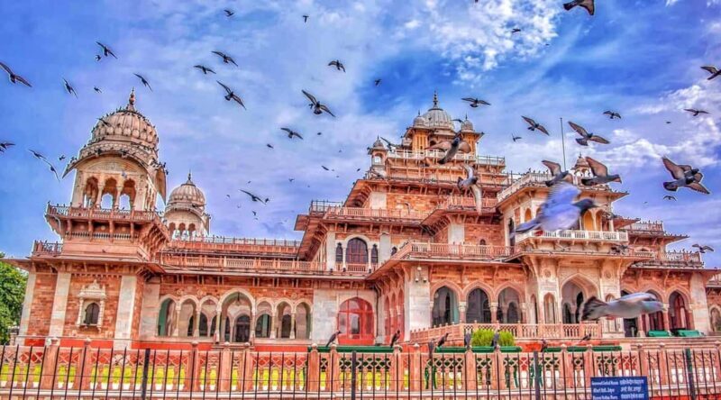 From Delhi: Jaipur Private Day Trip with Hotel Pickup - The Itinerary Breakdown