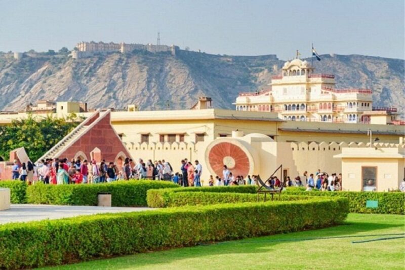 From Delhi: Jaipur Private Guided Day Tour - How the Tour Is Structured