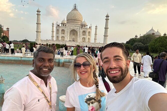 From Delhi: Luxury Group tour of Agra by Car: TOP RATED TOUR - FAQ