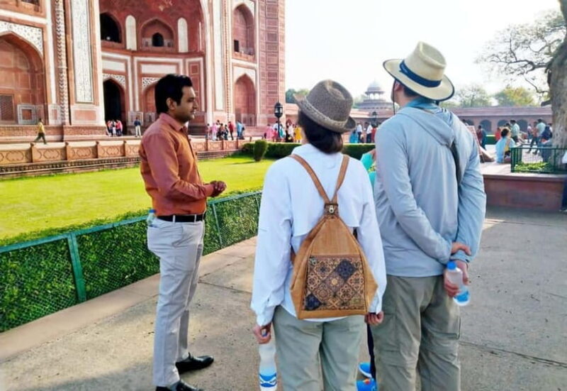 From Delhi or Agra: Taj Mahal and Fatehpur Sikri Guided Tour - Key Points