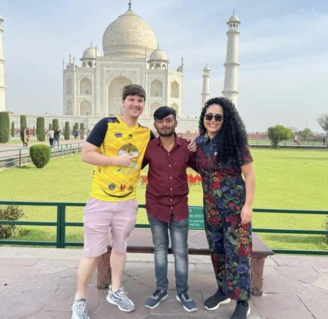 From Delhi: Private Taj Mahal & Agra Tour with 5* Lunch - Lunch: A 5-Star Indian Feast