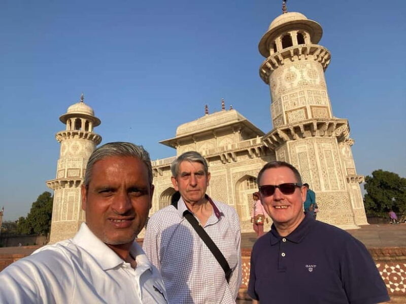 From Delhi: Private Taj Mahal & Agra Tour with 5-Star Lunch - Visiting Agra Fort