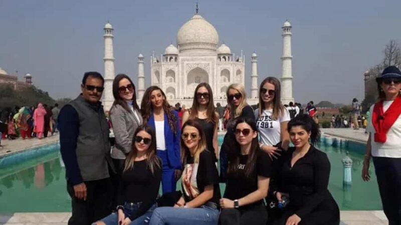 From Delhi: Private Taj Mahal tour with popular guide - Key Points
