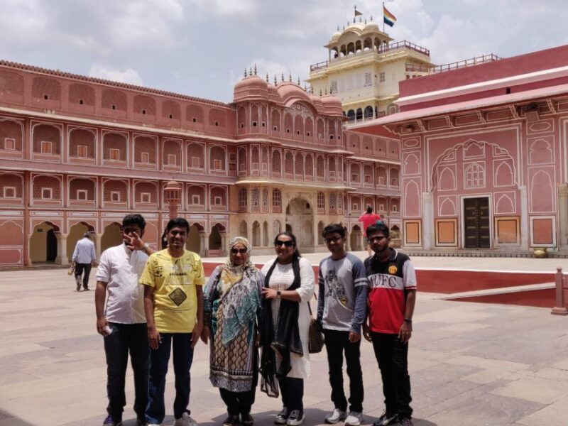 From Delhi : Same Day Jaipur City Guided Tour By Car - Considerations for Travelers