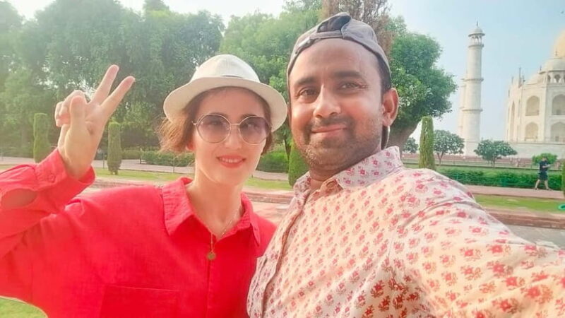 From Delhi: Same Day Taj Mahal Tour with lunch in 5 star - An Introduction to the Experience