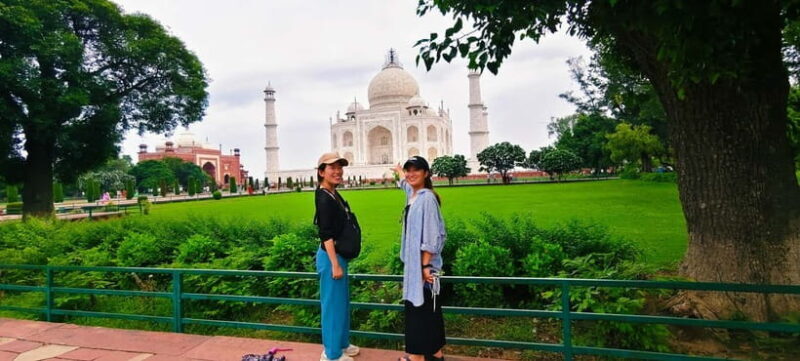 From Delhi: Skip-the-Line Taj Mahal, Agra Fort & Baby Taj - Skipping the Lines at the Taj Mahal