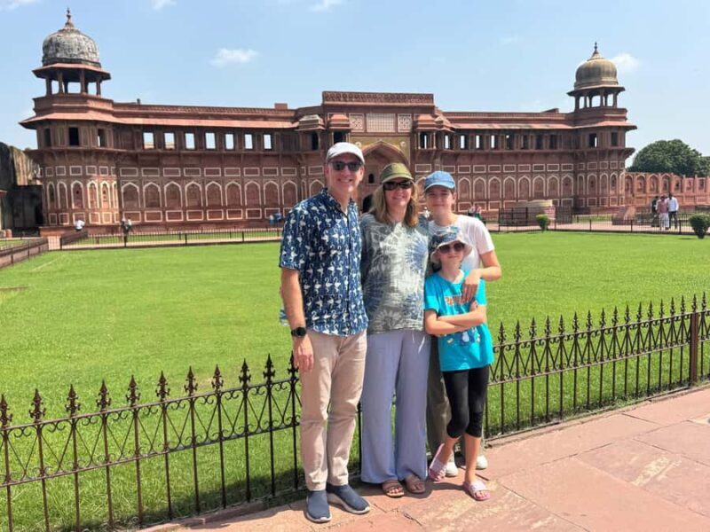 From Delhi: Taj Mahal, Agra Fort & Baby Taj Tour with Lunch - Lunch at a 5-Star Hotel