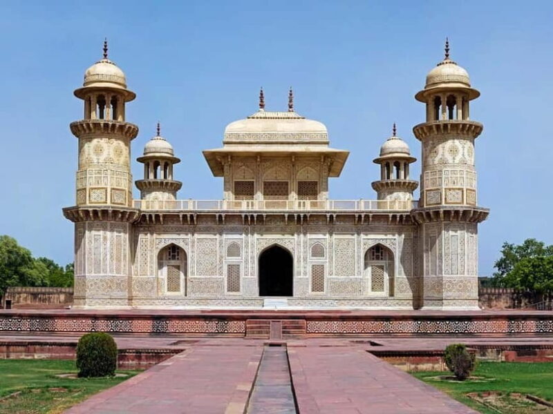 From Delhi: Taj Mahal, Agra Fort & Baby Taj with 5* Lunch - Authentic Insights from Reviewers