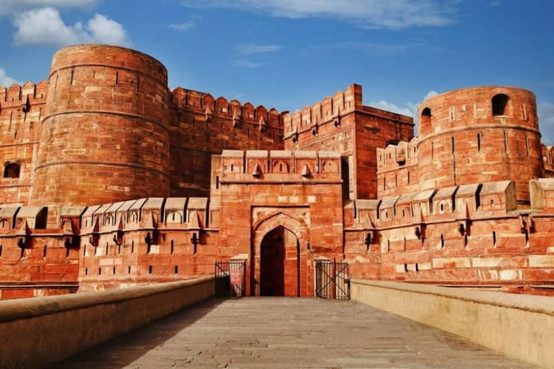 From Delhi: Taj Mahal & Agra Fort Tour by Car with 5* Lunch - The Sum Up