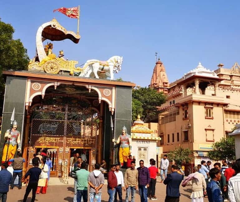 From Delhi: Taj Mahal Agra & Mathura Vrindavan Day Tour - Vrindavan: The Enchanting Love Temple