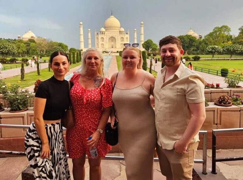 From Delhi: Taj Mahal & Agra Private Day Tour with 5* Meal - Key Points