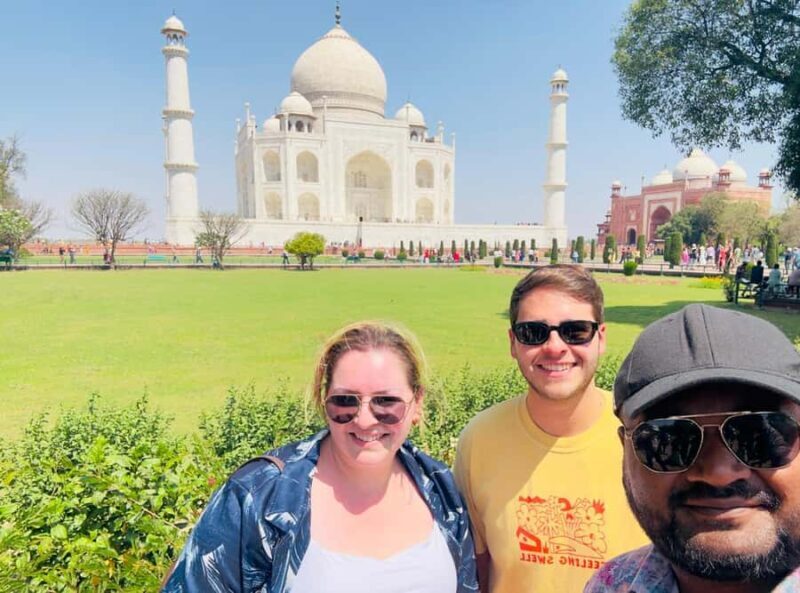 From Delhi: Taj Mahal & Agra Private Day Tour with 5* Meal - The Charm of the Baby Taj