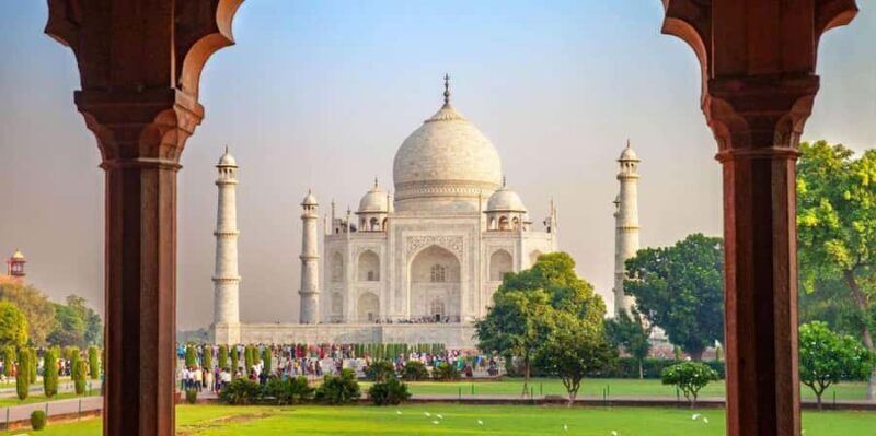 From Delhi: Taj Mahal & Agra Tour by Gatimaan Express Train - An Introduction to the Experience
