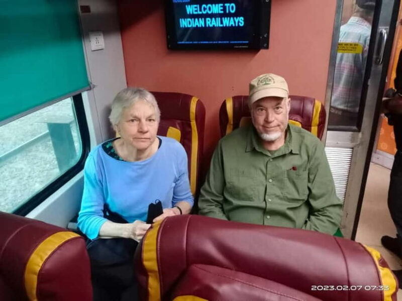 From Delhi: Taj Mahal Day Trip by Fast Train with Transfers - Exploring the Taj Mahal