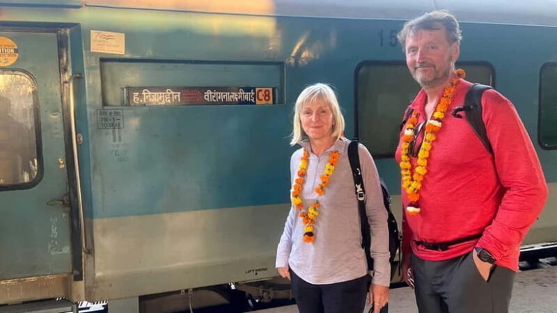 From Delhi: Taj Mahal Day Trip by Fast Train with Transfers - Agra Fort and the Baby Taj