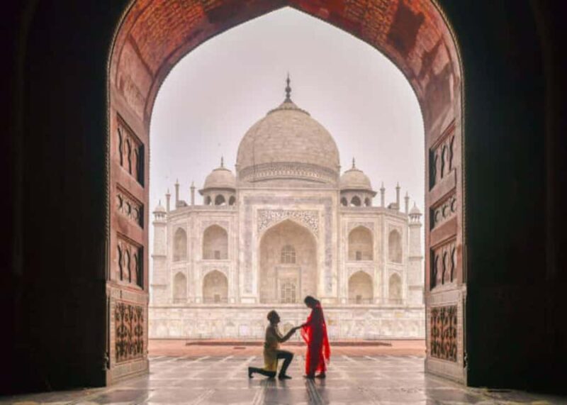 From Delhi: Taj Mahal Day Trip by Private Car with Guide - Exploring Agra Fort
