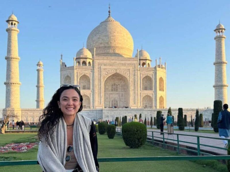 From Delhi Taj Mahal & full Day Agra Tour with 5 star lunch - FAQs