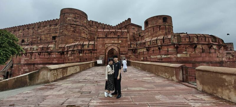 From Delhi : Taj Mahal Tour By Luxury Car with 5 Star Lunch - Exploring Agra Fort: A Fortress with a View