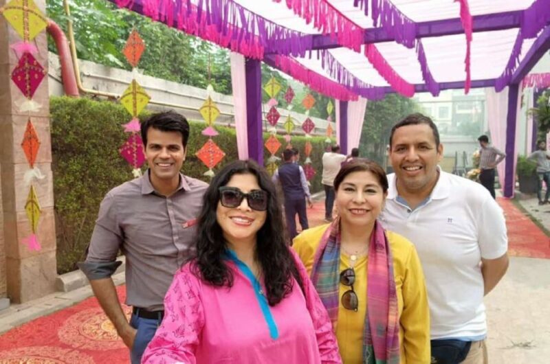 From Delhi:Full day seightseeing of Tajmahal & Agra fort - Key Points