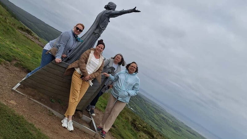 From Derry: Giants Causeway Luxury Day Trip - Authentic Insights and Review Highlights