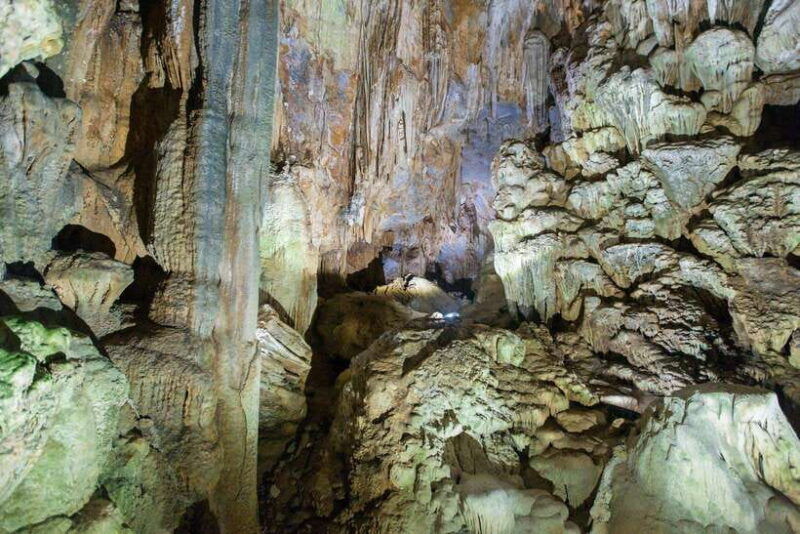 from-dong-hoi-paradise-and-phong-nha-caves-guided-tour