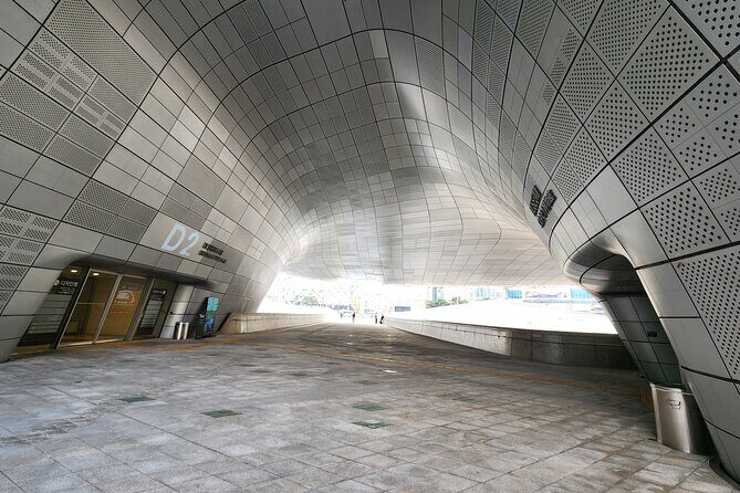 From Dongmyo Market to DDP Seoul Walking Tour - Key Points