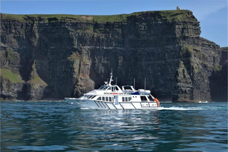 from-doolin-cliffs-of-moher-boat-tour