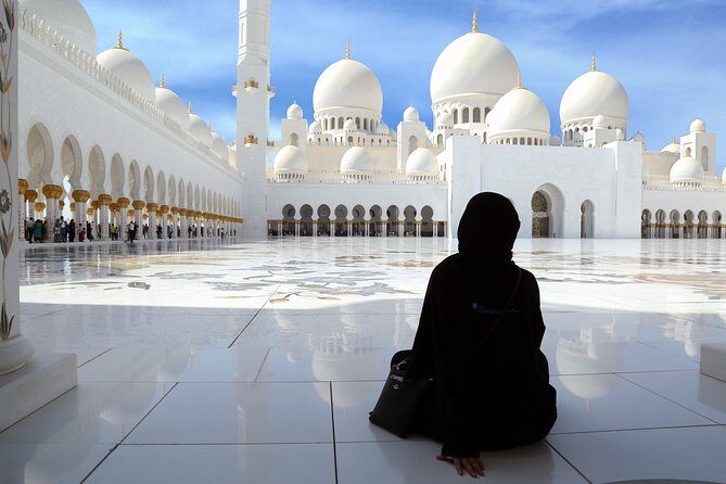 From Dubai: Abu Dhabi City Sightseeing And Sheikh Zayed Mosque - What We Love About This Tour