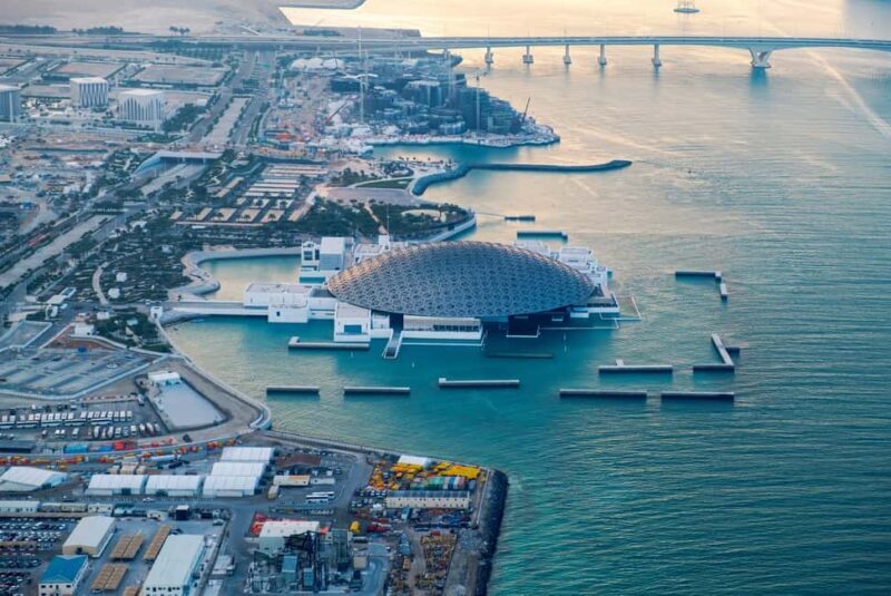 From Dubai: Abu Dhabi City Sightseeing & Sheikh Zayed Mosque - Key Points