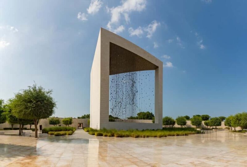 From Dubai: Abu Dhabi City Sightseeing & Sheikh Zayed Mosque - Key Points  